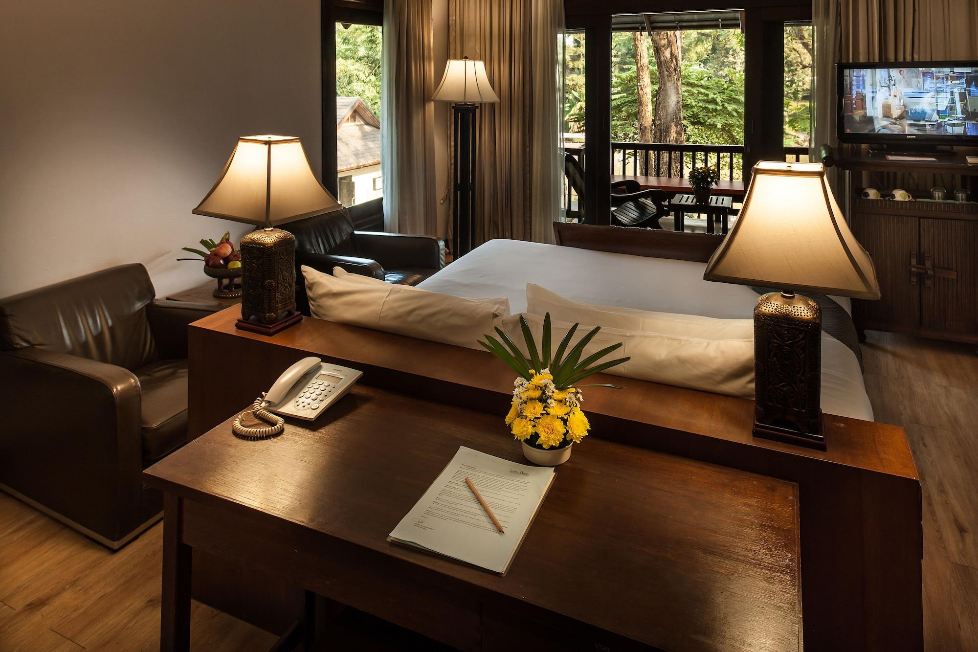 Lanna Dusita Riverside Boutique Resort Chiang Mai Exterior foto