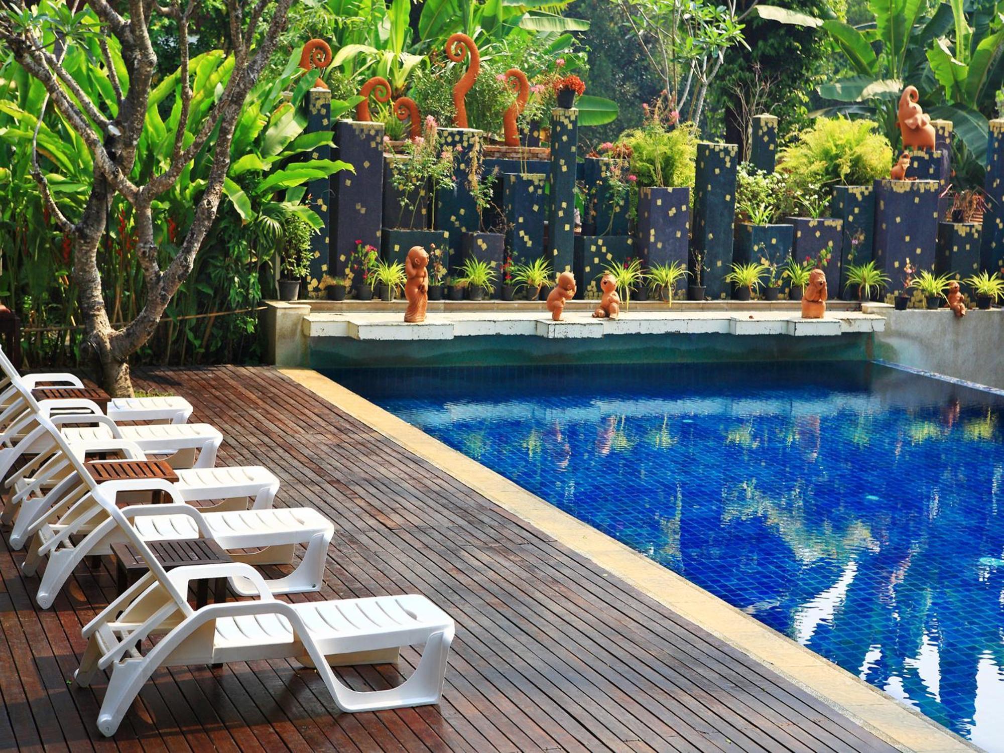 Lanna Dusita Riverside Boutique Resort Chiang Mai Exterior foto