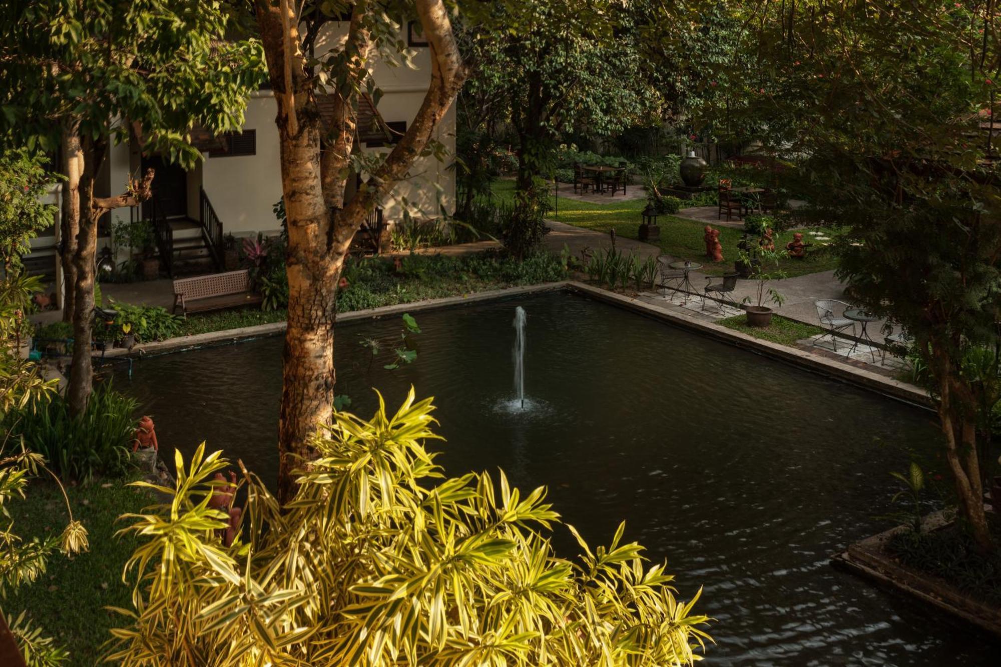 Lanna Dusita Riverside Boutique Resort Chiang Mai Exterior foto