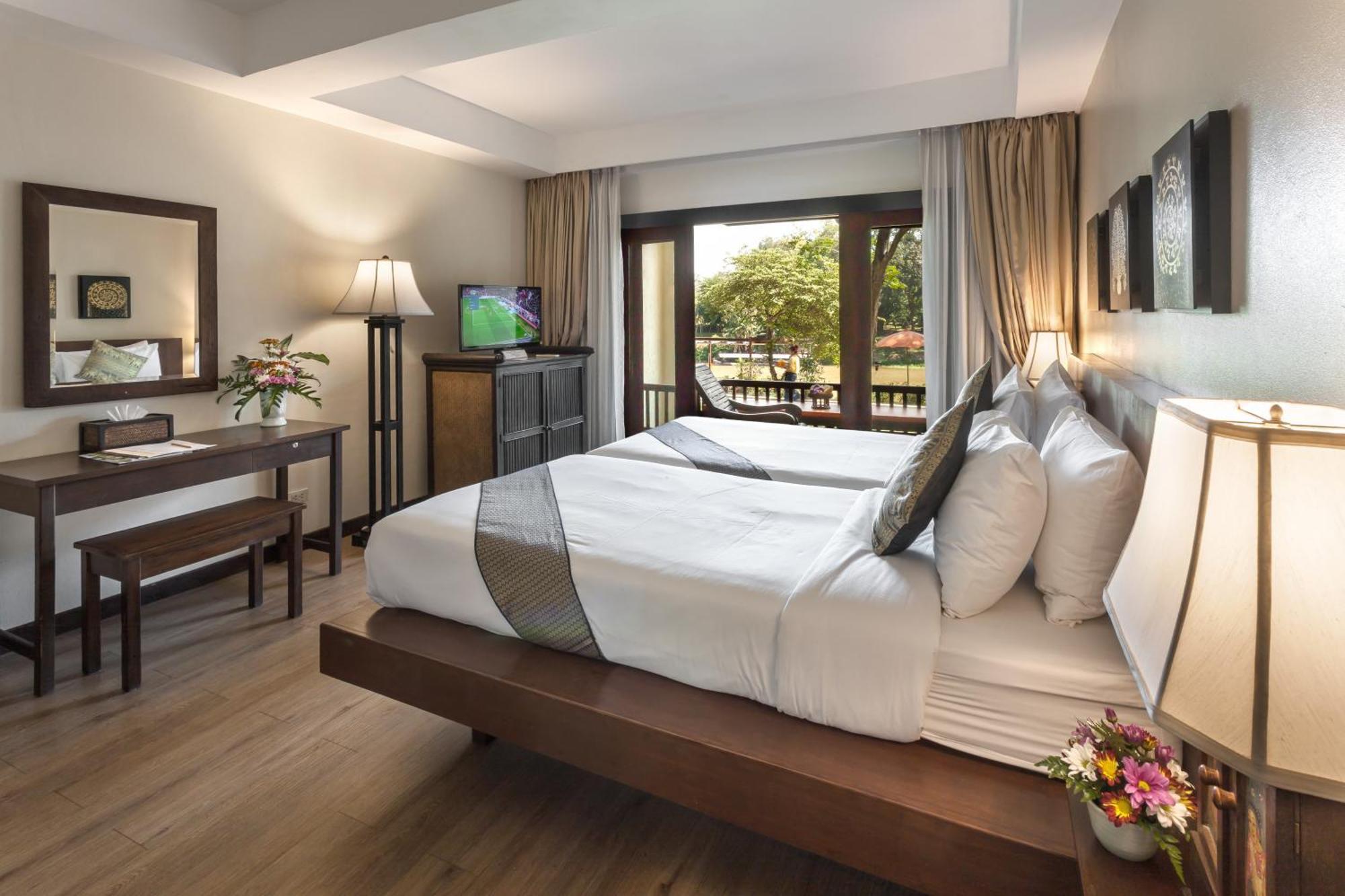 Lanna Dusita Riverside Boutique Resort Chiang Mai Exterior foto